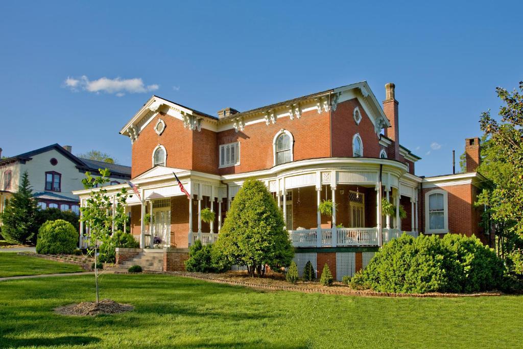 The Carriage House Inn B&B Lynchburg Dış mekan fotoğraf